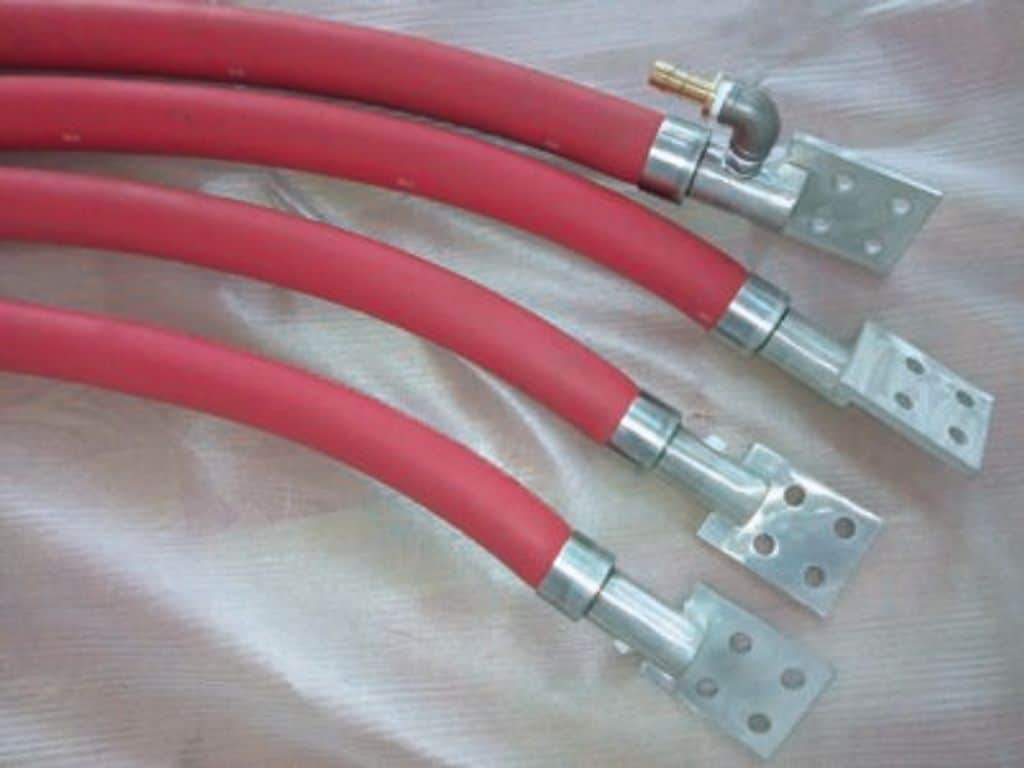 Single-strand water-cooled cable